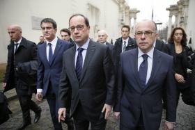 PARIS/ATENTADOS: PRESIDENTE FRANCÊS REÚNE NOVAMENTE GABINETE DE CRISE