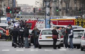 PARIS/ATENTADOS: POLÍCIA AVANÇA CONTRA SUPERMERCADO TOMADO POR SUSPEITO