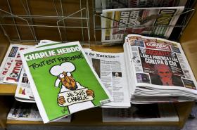 CHARLIE HEBDO “DEFENDE A LIBERDADE DE RELIGIÃO”, DIZ CHEFE DE REDAÇÃO