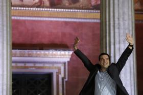 GRÉCIA/ELEIÇÕES: POVO “ESCREVEU HISTÓRIA” E “DEIXA AUSTERIDADE PARA TRÁS” — TSIPRAS