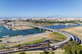 DOIS JORNALISTAS FRANCESES DETIDOS EM MARROCOS, PRESTES A SEREM DEPORTADOS