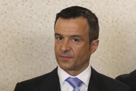 JORGE MENDES DIZ QUE FIM DOS FUNDOS “DEVE PREOCUPAR O FUTEBOL PORTUGUÊS”