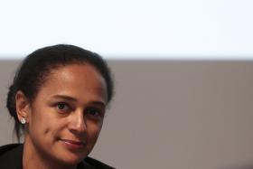 PODER DE ISABEL DOS SANTOS EXPLICADO PELA PROXIMIDADE AO PODER — BIÓGRAFO