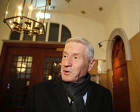 COMITÉ NOBEL DESTITUIU POLÉMICO PRESIDENTE THORBJOERN JAGLAND