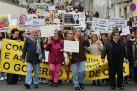 QUATRO CENTENAS PROTESTAM EM LISBOA CONTRA LEI DA RENDA APOIADA