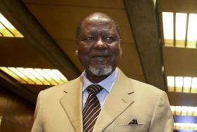 EX-PRESIDENTE MOÇAMBICANO JOAQUIM CHISSANO PODERÁ SAIR DO HOSPITAL NO FIM DE SEMANA