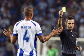 MAICON REGRESSA AOS TREINOS SEM LIMITAÇÕES NO FC PORTO