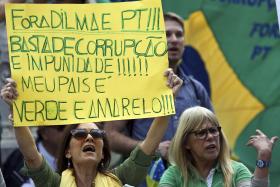 PROTESTOS CONTRA GOVERNO DE DILMA ROUSSEFF REÚNEM 700 MIL EM 24 ESTADOS