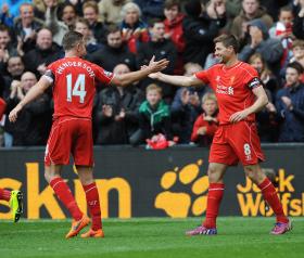 LIVERPOOL VENCE QUEENS PARK RANGERS 2-1 E REFORÇA QUINTO LUGAR