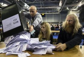 REINO UNIDO/ELEIÇÕES: LENTA CONTAGEM DOS VOTOS APÓS SONDAGEM QUE DÁ VITÓRIA AOS CONSERVADORES