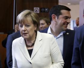 GRÉCIA: TSIPRAS E MERKEL ACORDAM APRESENTAÇÃO DE PROPOSTAS DE ATENAS NA CIMEIRA DE LÍDERES