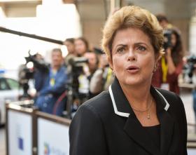 APROVAÇÃO DO GOVERNO DE DILMA ROUSSEFF CAI PARA 7,7% DOS BRASILEIROS — SONDAGEM