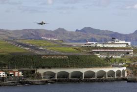 SEGURANÇAS AEROPORTUÁRIOS EM GREVE NO PORTO, MADEIRA E PORTO SANTO NO DIA 15