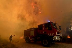 INCÊNDIOS: DOMINADO FOGO EM BRAGANÇA, MANTÉM-SE ATIVO O DO PARQUE NATURAL DA SERRA DA ESTRELA