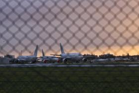 CONTROLADORES AÉREOS ESPANHÓIS FAZEM GREVE DE 12 HORAS NO SÁBADO