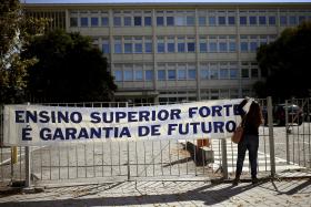 ALUNOS DO ENSINO SUPERIOR DO PORTO EM LUTA DIA 19 CONTRA CORTES DE FINANCIAMENTO