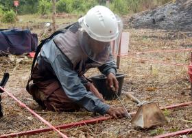 ANGOLA AINDA TEM MAIS DE 100 KM2 DE ÁREAS COM MINAS TERRESTRES — RELATÓRIO