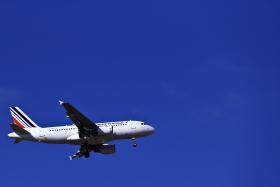 AVIÃO DA AIR FRANCE DESVIADO PARA CANADÁ APÓS AMEAÇA ANÓNIMA