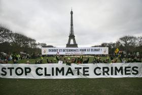 CLIMA: 195 PAÍSES ASSINARAM EM PARIS ACORDO UNIVERSAL CONTRA AQUECIMENTO GLOBAL