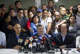 TRABALHADORES DO CANAL DO PARLAMENTO VENEZUELANO DENUNCIAM ROUBOS E DESPEDIMENTOS