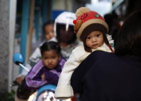 CATORZE MORTOS E ESCOLAS FECHADAS DEVIDO A ONDA DE FRIO NA TAILÂNDIA