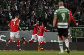 BENFICA VENCE DÉRBI ALVALADE E É O NOVO LÍDER DA I LIGA