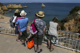 TEMPERATURA DO MAR NO ALGARVE EM JULHO FOI MAIS QUENTE DOIS GRAUS DO QUE EM 2015