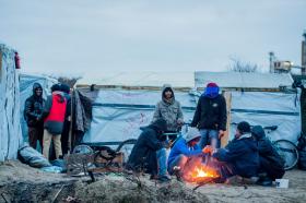 MAIS DE 9.000 MIGRANTES NA “SELVA” DE CALAIS, NO NORTE DE FRANÇA – ONG