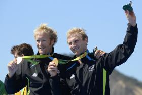 RIO2016: REMADORES NEO-ZELANDESES MURRAY E BOND REVALIDAM TÍTULO EM DOUBLE SCULL