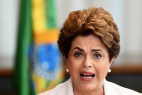 BRASIL: DILMA ROUSSEFF ANUNCIA QUE SE DEFENDERÁ PESSOALMENTE NO SEU JULGAMENTO