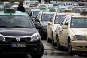 TAXISTAS ESTÃO PRONTOS PARA ACAMPAR À FRENTE DA ASSEMBLEIA DA REPÚBLICA A PARTIR DE 10 OUTUBRO