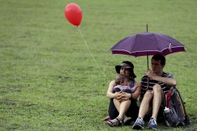 PRIMEIRO FIM DE SEMANA DE OUTONO COM CHUVA FRACA E TEMPERATURAS ATÉ 30 GRAUS