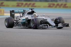 HAMILTON CONQUISTA ‘POLE’ EM ABU DHABI E PROMETE LUTAR ATÉ FIM PELO TÍTULO DE F1