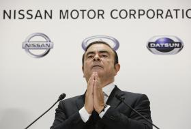 CARLOS GHOSN DEIXA DE SER DIRETOR EXECUTIVO DA NISSAN MAS MANTÉM-SE COMO PRESIDENTE