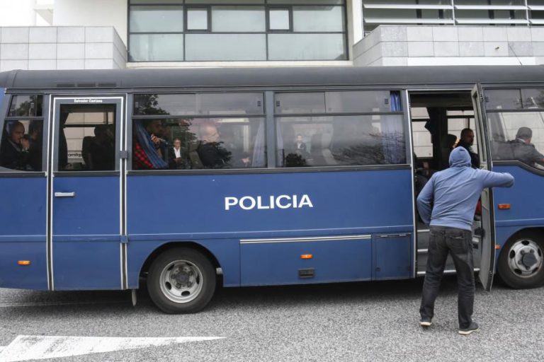 POLÍCIAS ACUSADOS NO CASO DA COVA DA MOURA CONHECEM ACÓRDÃO A 30 DE ABRIL