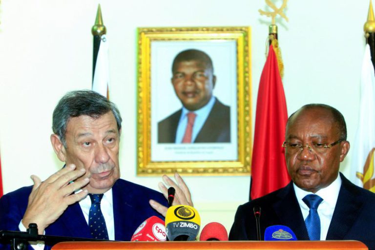 ANGOLA E URUGUAI ASSINAM ACORDOS DE COOPERAÇÃO ADUANEIRA E FACILITAÇÃO DE VISTOS PARA EMPRESÁRIOS