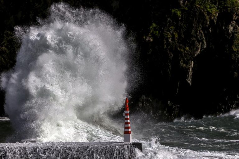 DEPRESSÃO KYLLIAN DEVERÁ COMEÇAR A ATINGIR OS AÇORES ESTA MADRUGADA