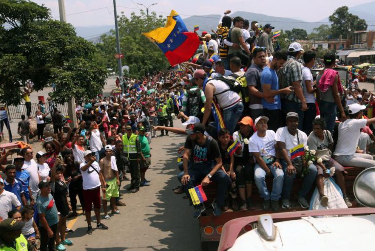 AUMENTAM CASOS DE VIOLÊNCIA CONTRA VENEZUELANAS NA COLOMBIA – ONG