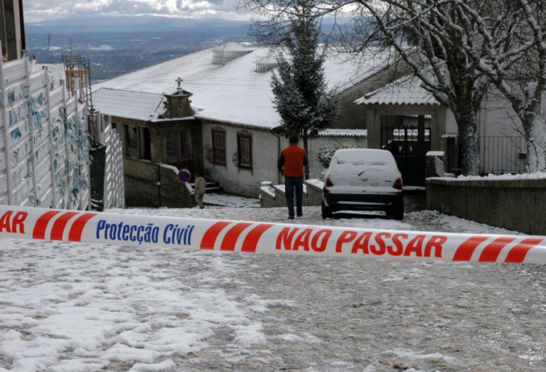 DEZ DISTRITOS DO CONTINENTE SOB AVISO AMARELO DEVIDO À CHUVA E NEVE