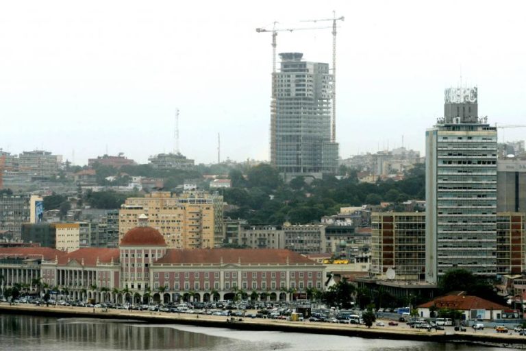 ACORDO SOBRE A DÍVIDA SERÁ “FUNDAMENTAL” PARA AS FINANÇAS DE ANGOLA – BFA