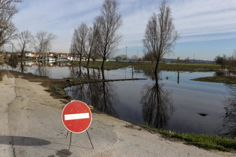 REGISTADAS 309 OCORRÊNCIAS ATÉ ÀS 18:00 EM PORTUGAL CONTINENTAL DEVIDO AO MAU TEMPO