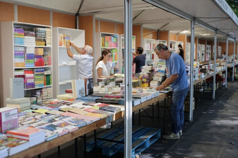 FEIRAS DO LIVRO DE LISBOA E PORTO FECHAM EDIÇÕES DE RESISTÊNCIA À CRISE DO SETOR