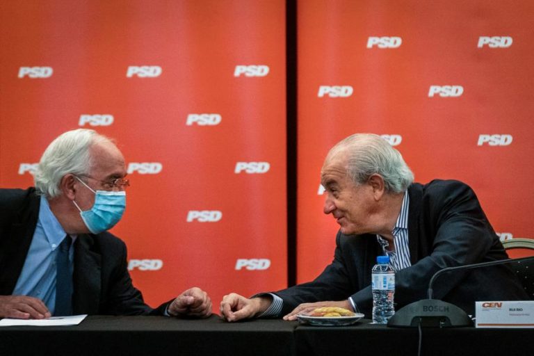 RUI RIO REJEITA MISTURA DE POLÍTICA COM FUTEBOL PROFISSIONAL