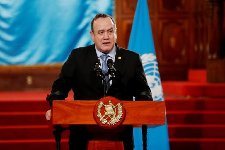 COVID-19: PRESIDENTE DA GUATEMALA INFETADO