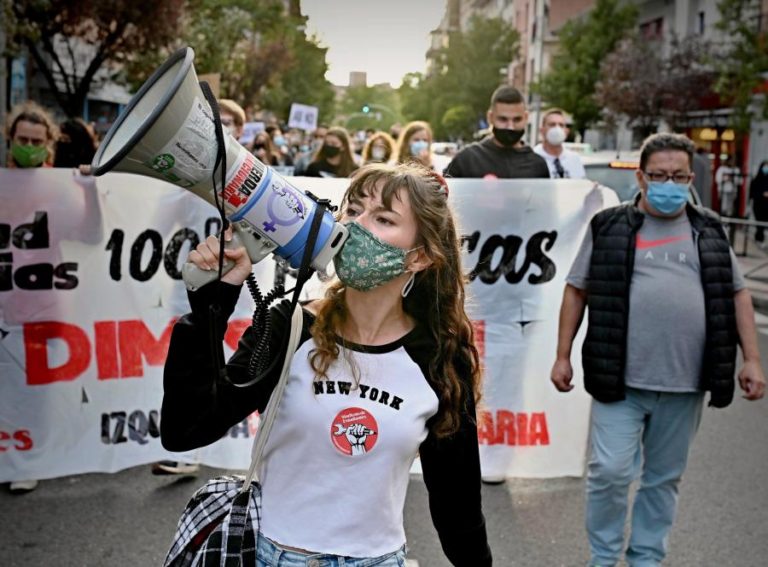 COVID-19: MADRILENOS PROTESTAM NAS RUAS DA CIDADE CONTRA RESTRIÇÕES EM 37 ZONAS DA CIDADE