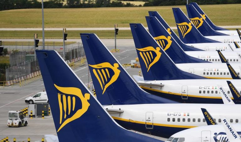 RYANAIR FAZ DESPEDIMENTO COLETIVO NA BASE DE LISBOA DEPOIS DO PORTO