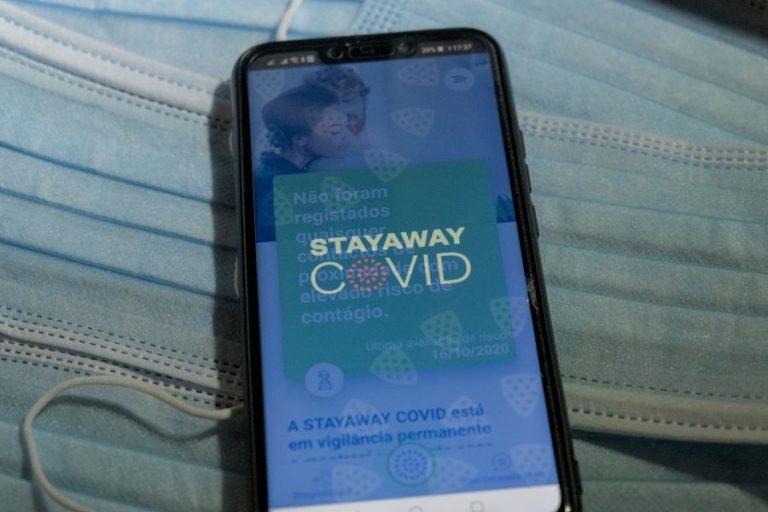 COVID-19: STAYAWAY COM MAIS DE 2,8 MILHÕES DE ‘DOWNLOADS’, TESTES SUPERAM OS CINCO MILHÕES