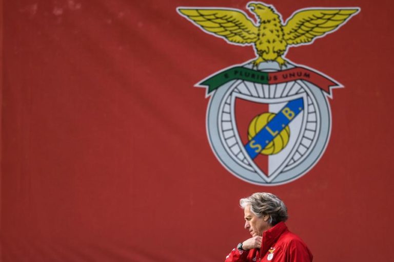 BENFICA É A SEGUNDA EQUIPA QUE MELHOR FUTEBOL JOGA PARA JORGE JESUS