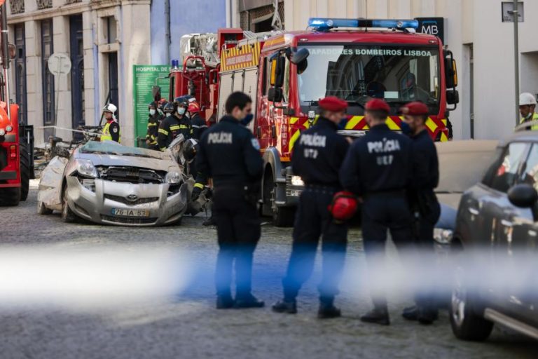 TRABALHOS DE BUSCA PELO JOVEM DESAPARECIDO APÓS INCÊNDIO EM LISBOA VÃO DECORRER “NOITE DENTRO”