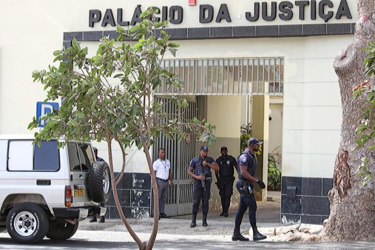 Tribunais de Cabo Verde passam a poder julgar, a partir de julho, arguidos em fuga